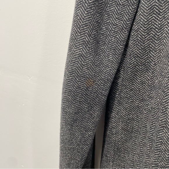 Banana Republic Grey Shacket - Picture 7 of 7